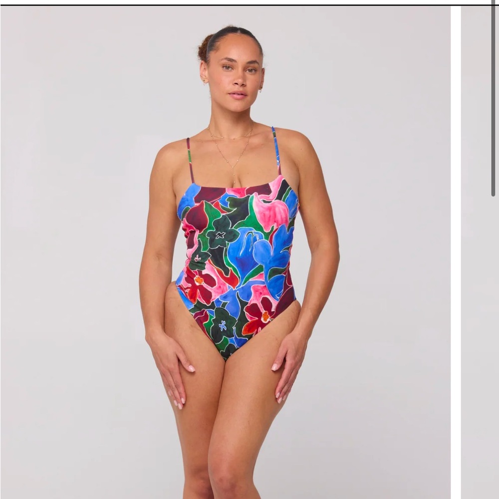 COPY - Resa DOMINICK ONE PIECE SWIMSUIT IN ARES